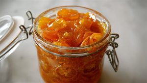 Cách làm món mứt tắc xí muội mật ong hấp dẫn vào ngày Tết