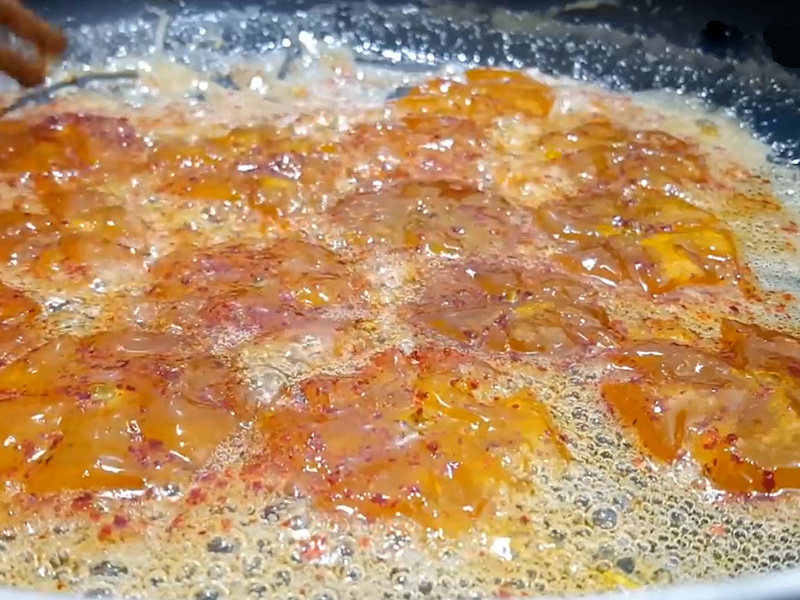 Mứt tắc rim muối ớt đặc biệt đậm vị chua ngọt mặn cay